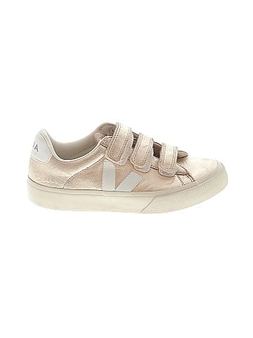 VEJA Sneakers (view 1)