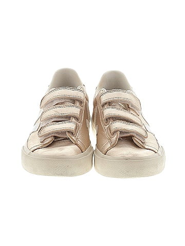 VEJA Sneakers (view 2)
