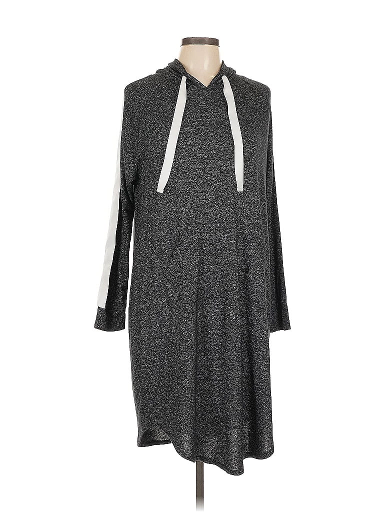 Pre-owned Livi Poncho In Gray