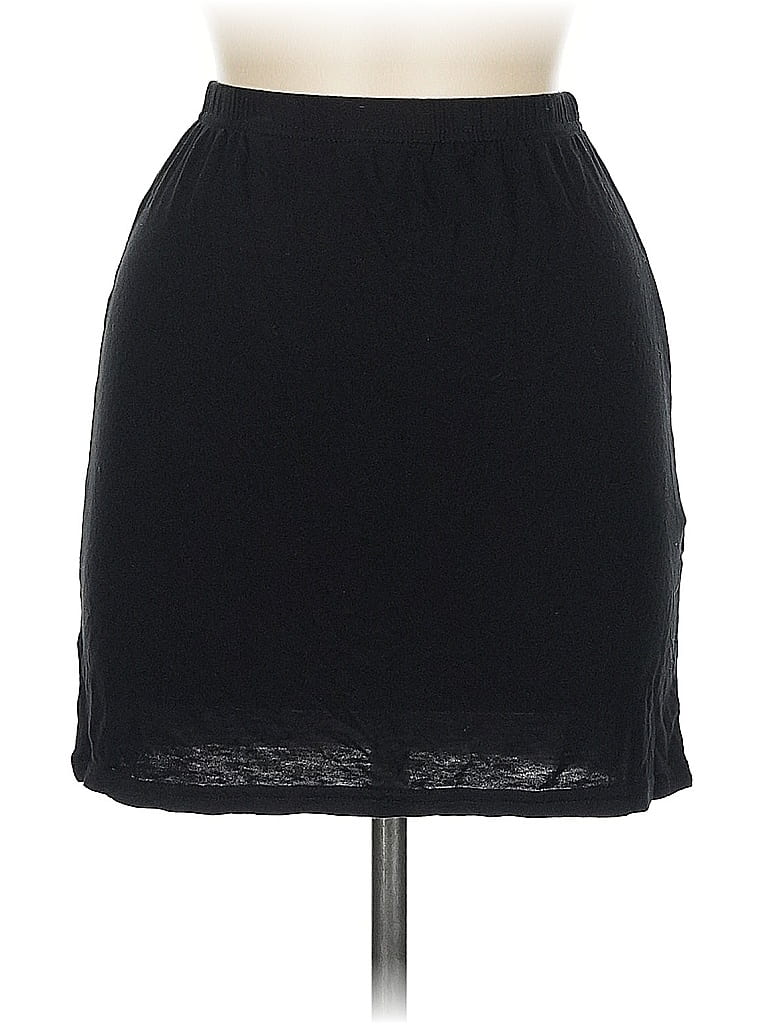 Pre-owned Prettylittlething Casual Skirt In Black