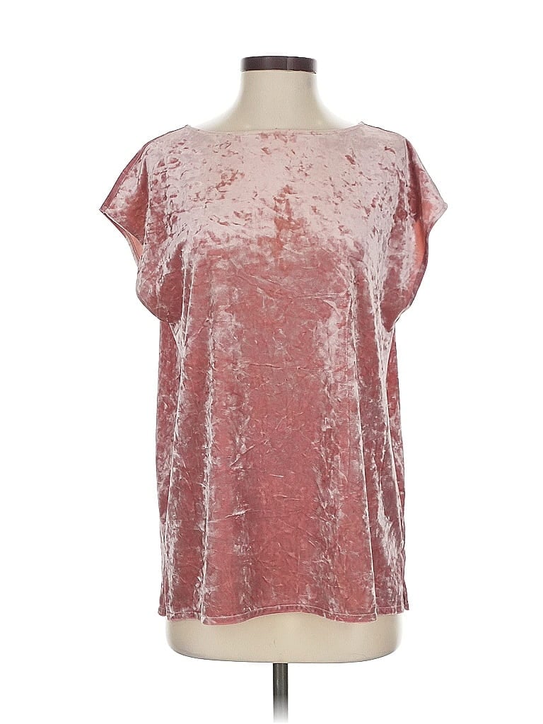Pre-owned Vince Camuto Short Sleeve T-shirt In Pink
