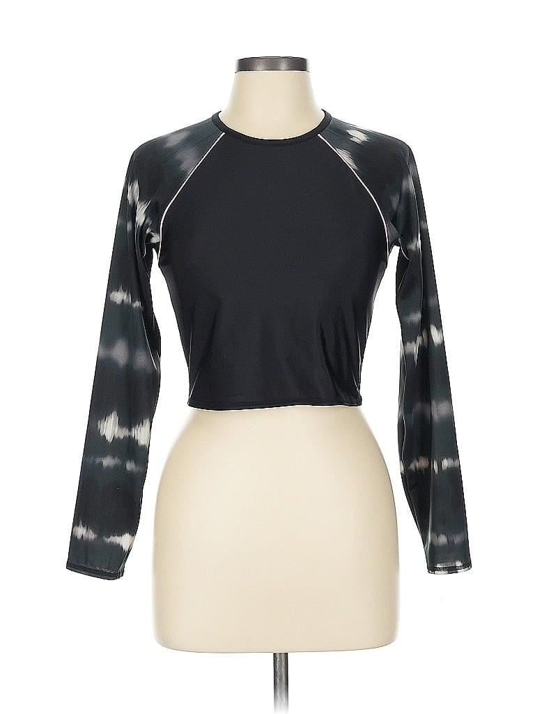 Pre-owned All In Motion Long Sleeve T-shirt In Black