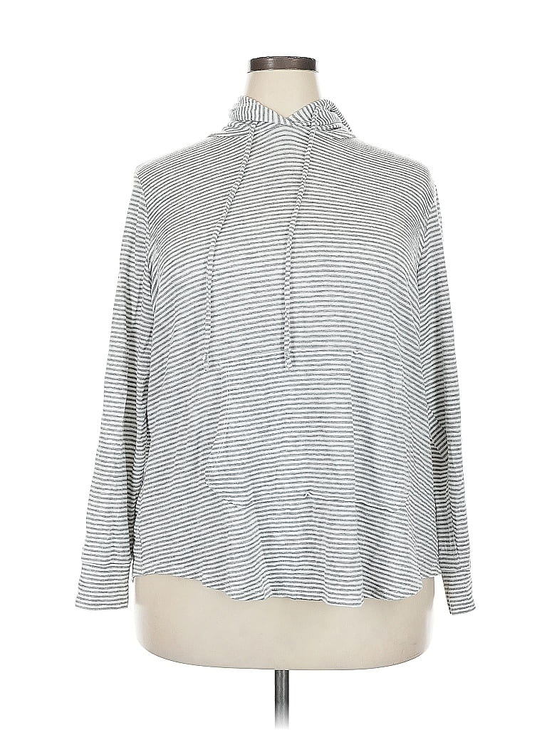 Click to view more detailed imagery on our partner's website Pre-owned Workshop Republic Clothing Turtleneck Sweater In Silver
