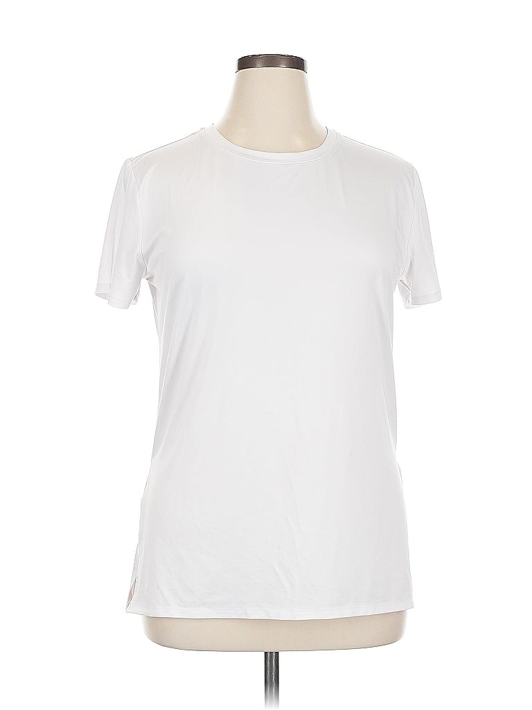 Click to view more detailed imagery on our partner's website Pre-owned Fabletics Short Sleeve T-shirt In White