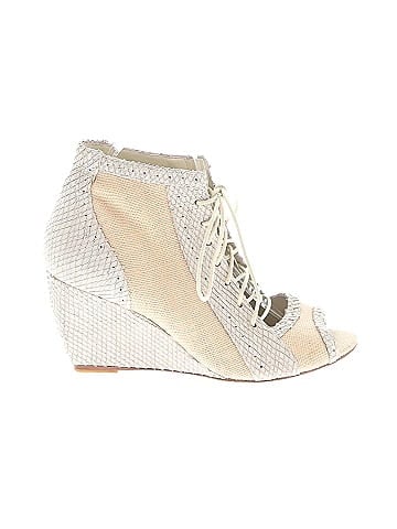 Elizabeth and James Wedges (view 1)