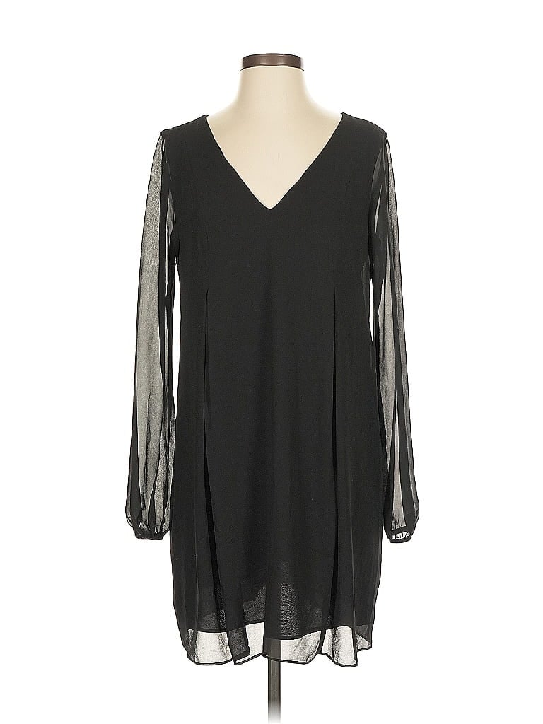 Click to view more detailed imagery on our partner's website Pre-owned Bcbgeneration Cocktail Dress In Black