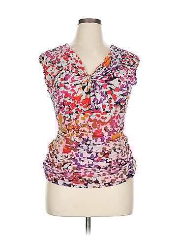 Classiques Entier Sleeveless Silk Top (view 1)