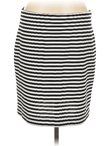 Ann Taylor LOFT Outlet Casual Skirt (view 1)