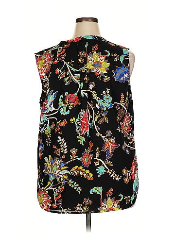 Violet & Claire Sleeveless T-Shirt (view 2)