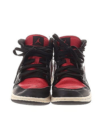 Air Jordan Sneakers (view 2)