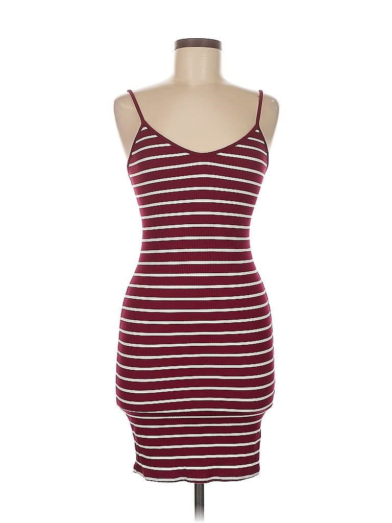 Pre-owned Forever 21 Casual Dress In Burgundy
