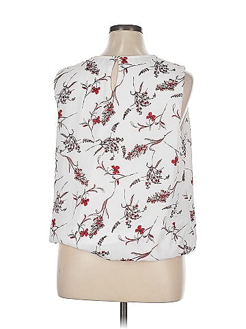Liz Claiborne Career Sleeveless Blouse (view 2)