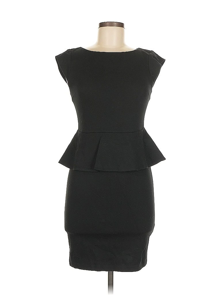 Click to view more detailed imagery on our partner's website Pre-owned Alice And Olivia Alice + Olivia Cocktail Dress In Black