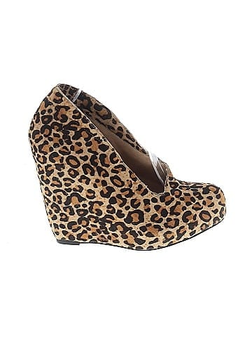 Matiko Wedges (view 1)