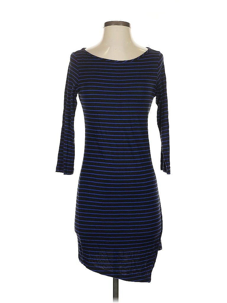 Click to view more detailed imagery on our partner's website Pre-owned Amour Vert Casual Dress In Blue