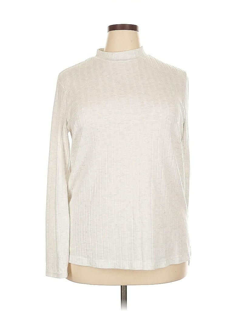 Pre-owned Matty M Turtleneck Sweater In Ivory