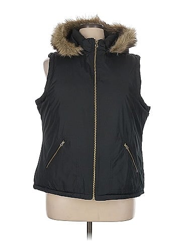 Gap Outlet Vest (view 1)
