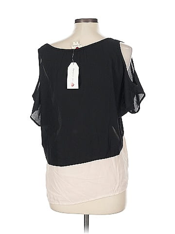 One Clothing Short Sleeve Top (view 2)