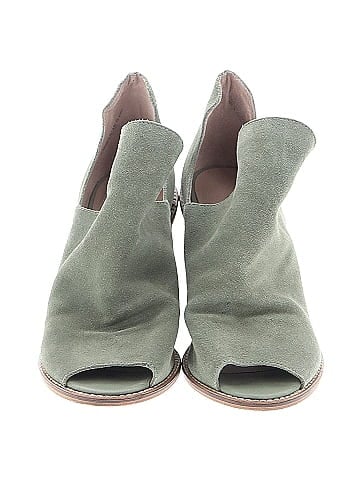 Chinese Laundry Ankle Boots (view 2)