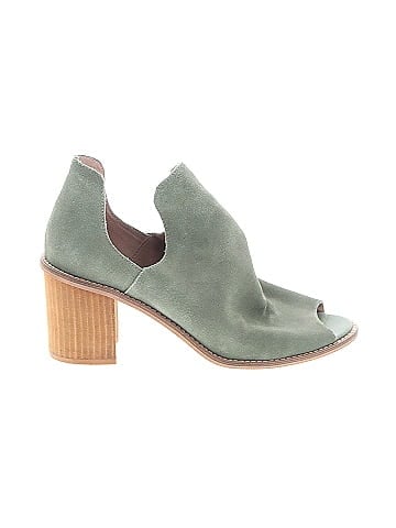Chinese Laundry Ankle Boots (view 1)
