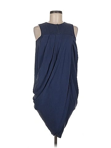 Alice + Olivia Casual Dress (view 1)