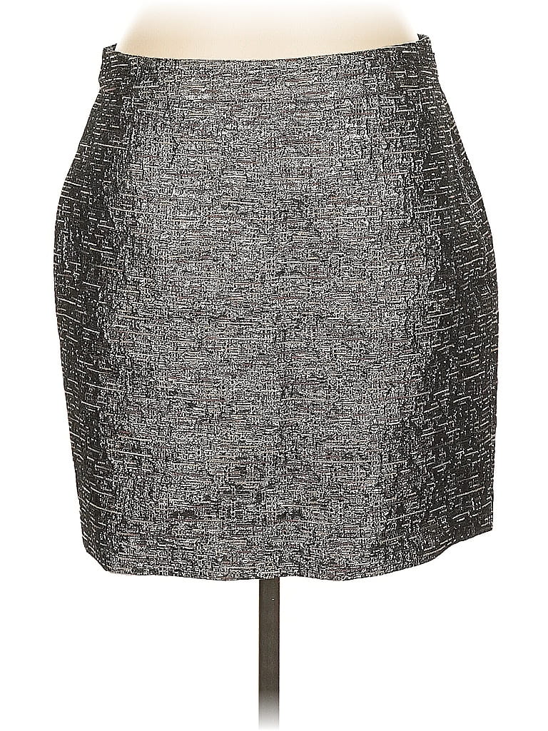 Click to view more detailed imagery on our partner's website Pre-owned Banana Republic Formal Skirt In Gray