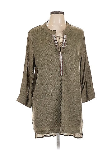 Simply Noelle 3/4 Sleeve Top (view 1)