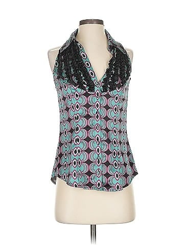 Bisou Bisou Sleeveless Blouse (view 1)
