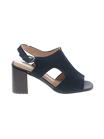 Market and Spruce Heels (view 1)
