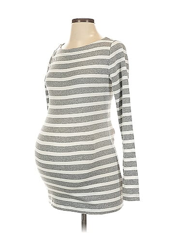 Gap - Maternity Long Sleeve T-Shirt (view 1)
