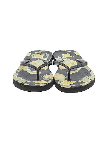 Shade & Shore Flip Flops (view 2)