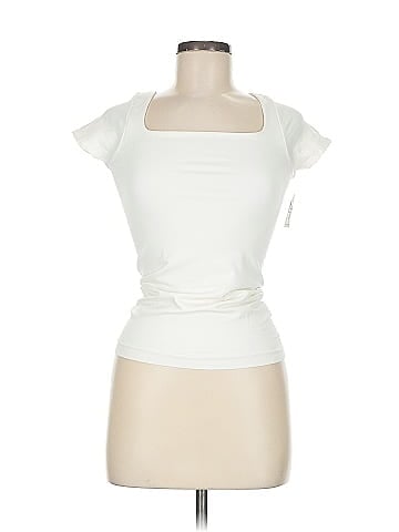 Aeropostale Sleeveless T-Shirt (view 1)