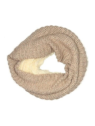 Modena Scarf (view 1)