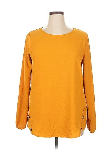 Betsey's Boutique Shop Long Sleeve Top (view 1)