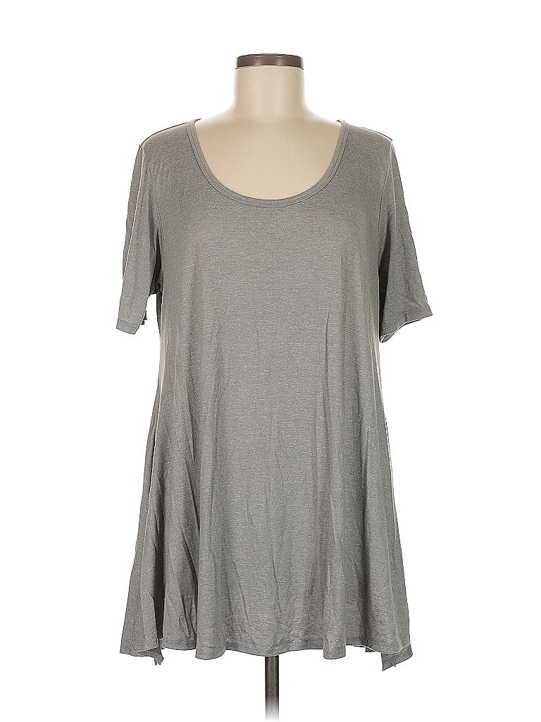 Pre-owned Lularoe Short Sleeve T-shirt In Gray
