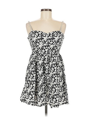 Derek Heart Sleeveless Top (view 1)