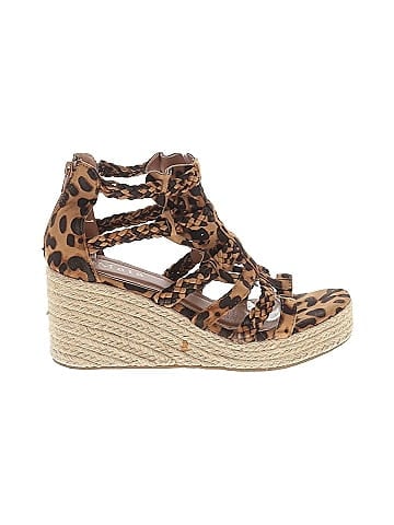 Mata Wedges (view 1)