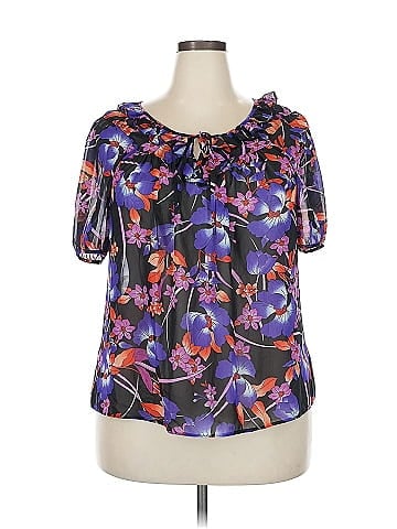 Collection Short Sleeve T-Shirt (view 1)