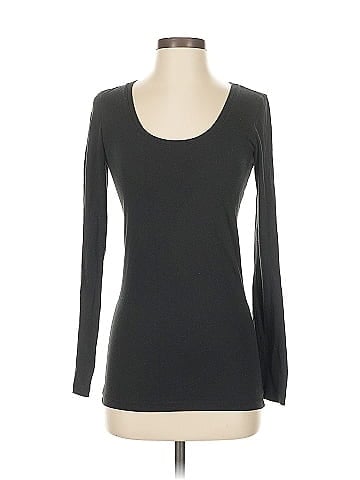 Victoria's Secret Long Sleeve T-Shirt (view 1)