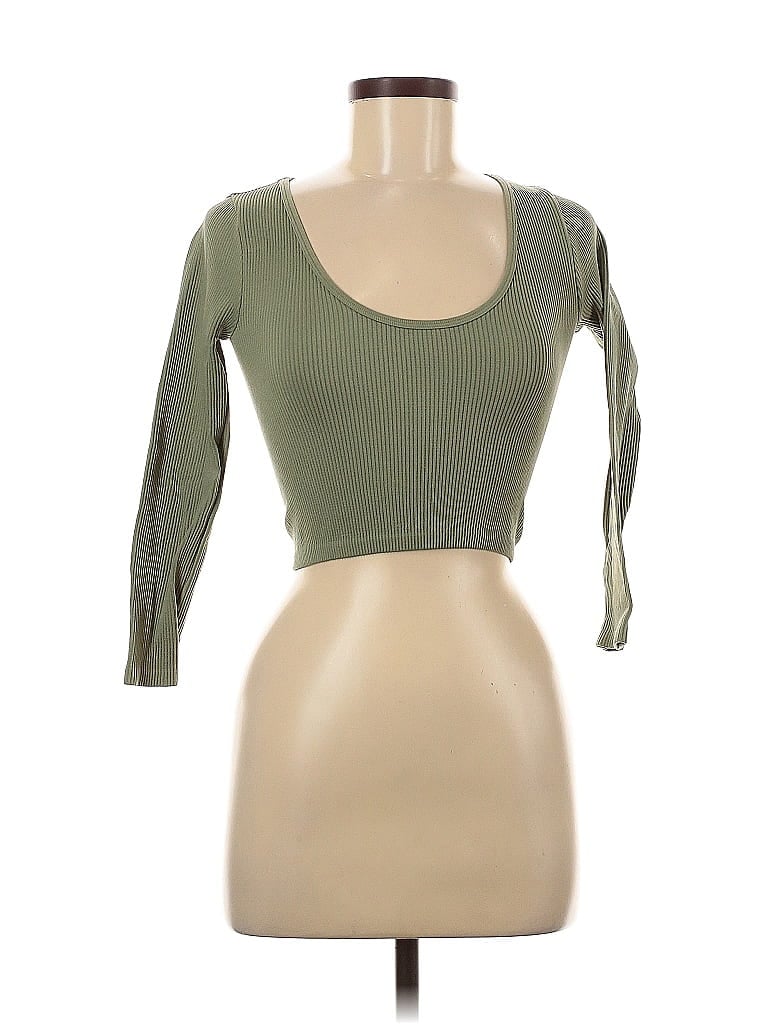 Click to view more detailed imagery on our partner's website Pre-owned Zara 3/4 Sleeve T-shirt In Green