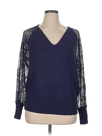 Zesica Pullover Sweater (view 1)