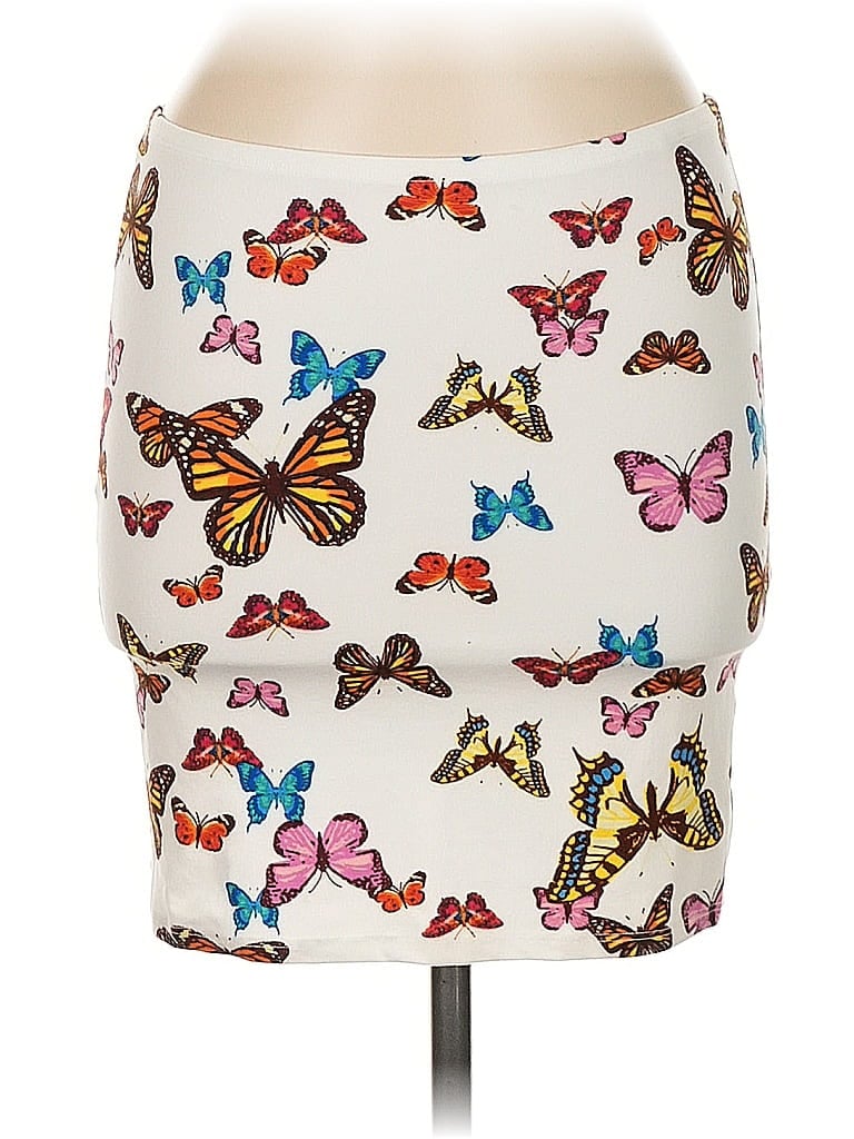 BEAR DANCE Pre-owned Casual Skirt In White