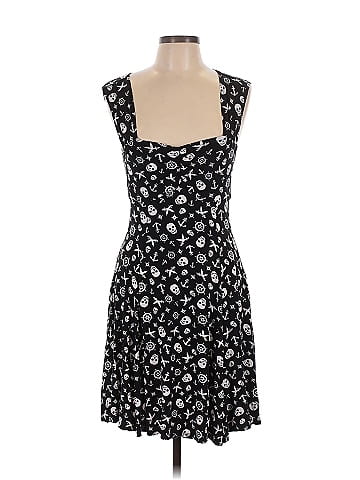 Hot Topic Casual Dress (view 1)