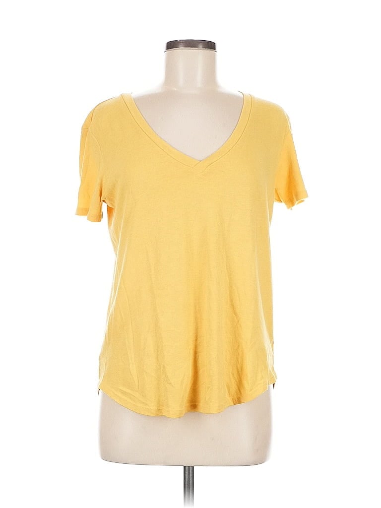 Click to view more detailed imagery on our partner's website Pre-owned Joseph A Short Sleeve T-shirt In Yellow