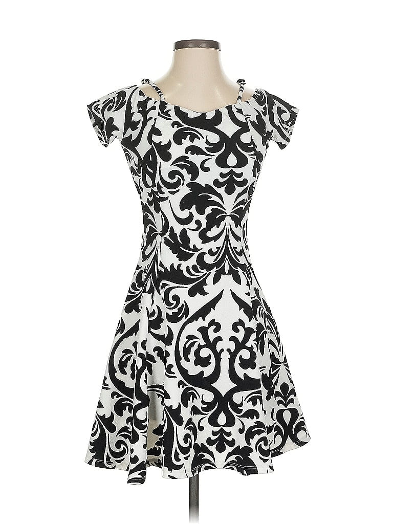 Pre-owned Love J Cocktail Dress In Black
