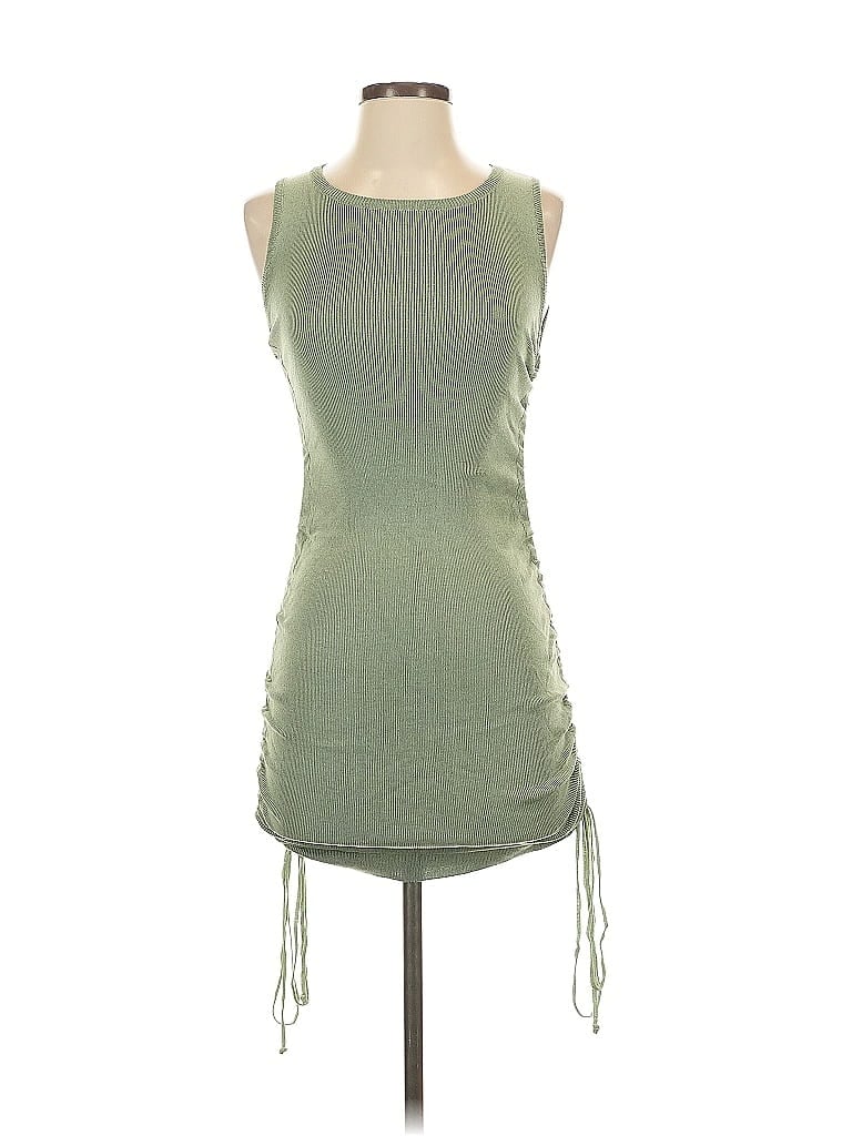 Pre-owned Lioness Casual Dress In Green