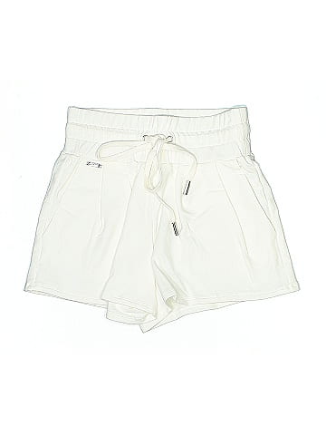 Ladaire Shorts (view 1)