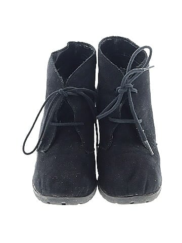 White Mountain Ankle Boots (view 2)