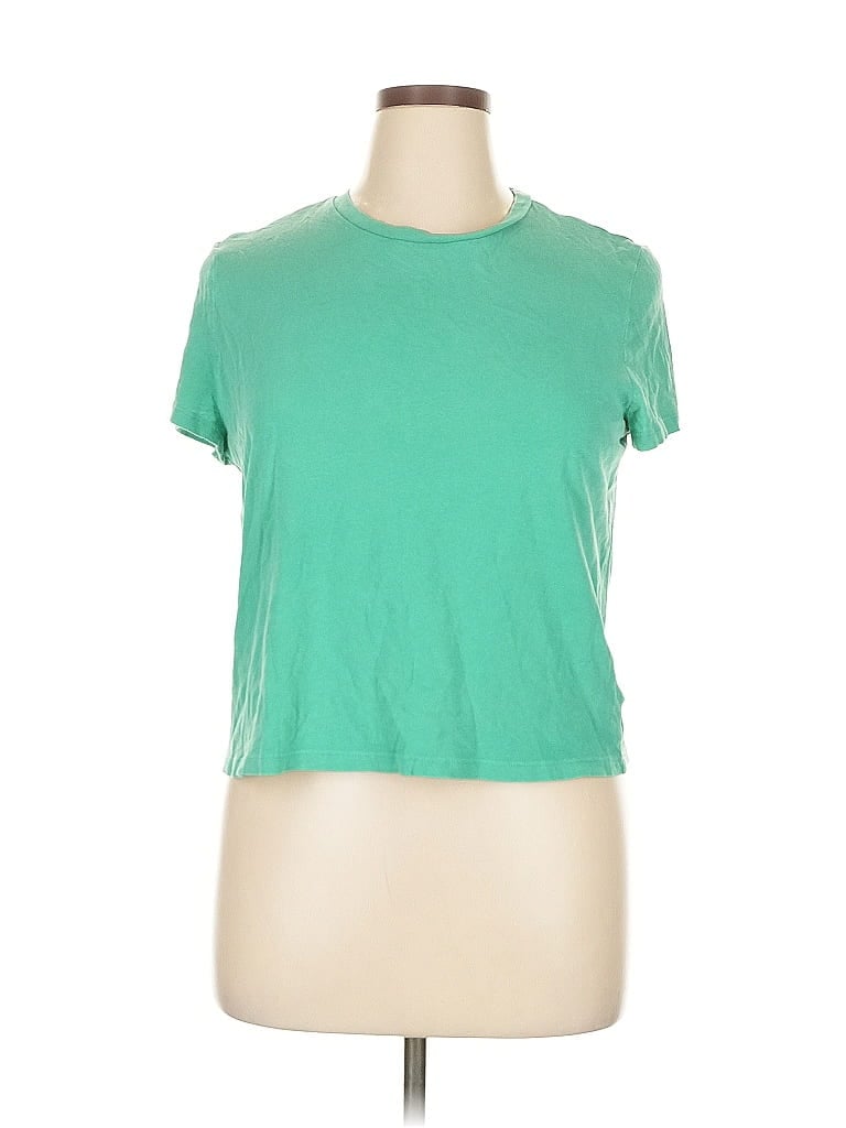 Click to view more detailed imagery on our partner's website Pre-owned Gap Active T-shirt In Green