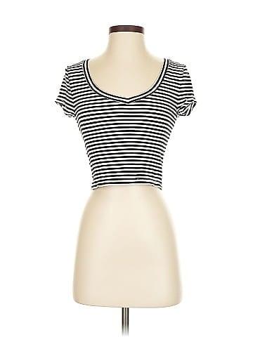Aeropostale Short Sleeve T-Shirt (view 1)